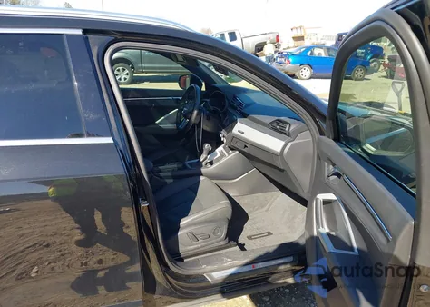 2021 Audi Q3 Premium 45 Tfsi S Line Quattro Tiptronic z USA, uszkodzony, nr VIN WA1DECF32M1099887